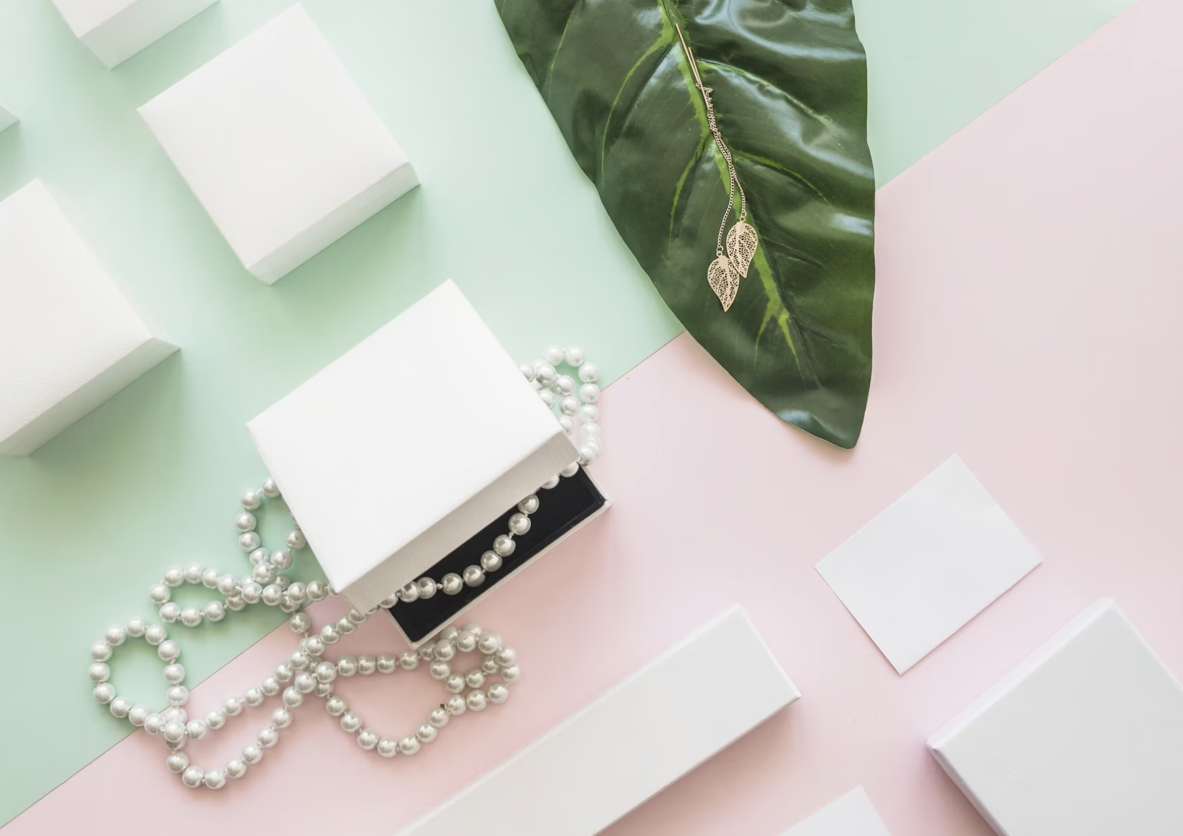 How to Pack Necklaces for Travel Tips for TangleFree Journeys